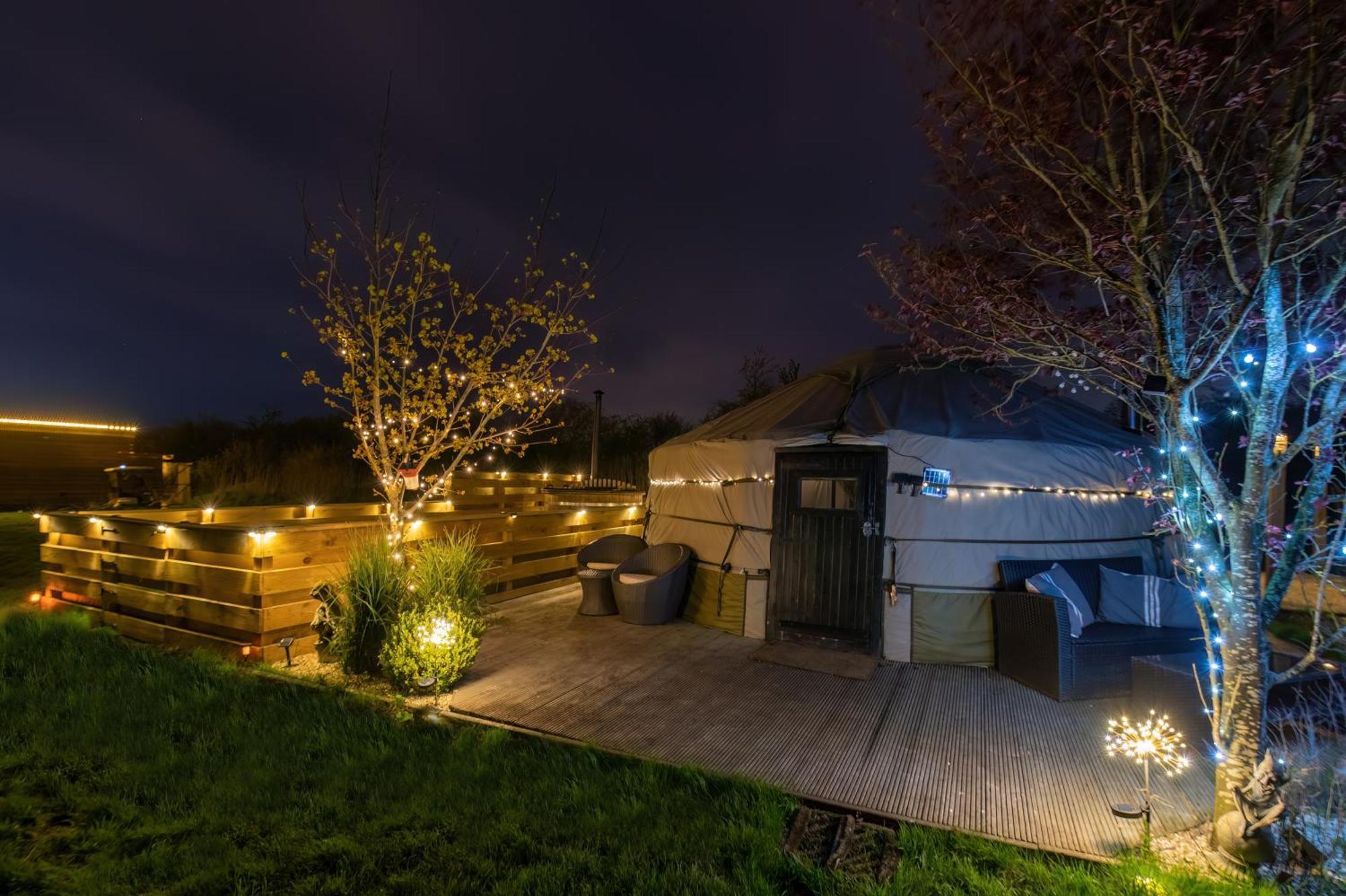 ホテル Lincoln Yurts エクステリア 写真